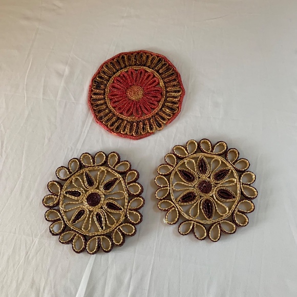 Vintage Rattan Trivets/ Hot Pads Three Total - Picture 5 of 8